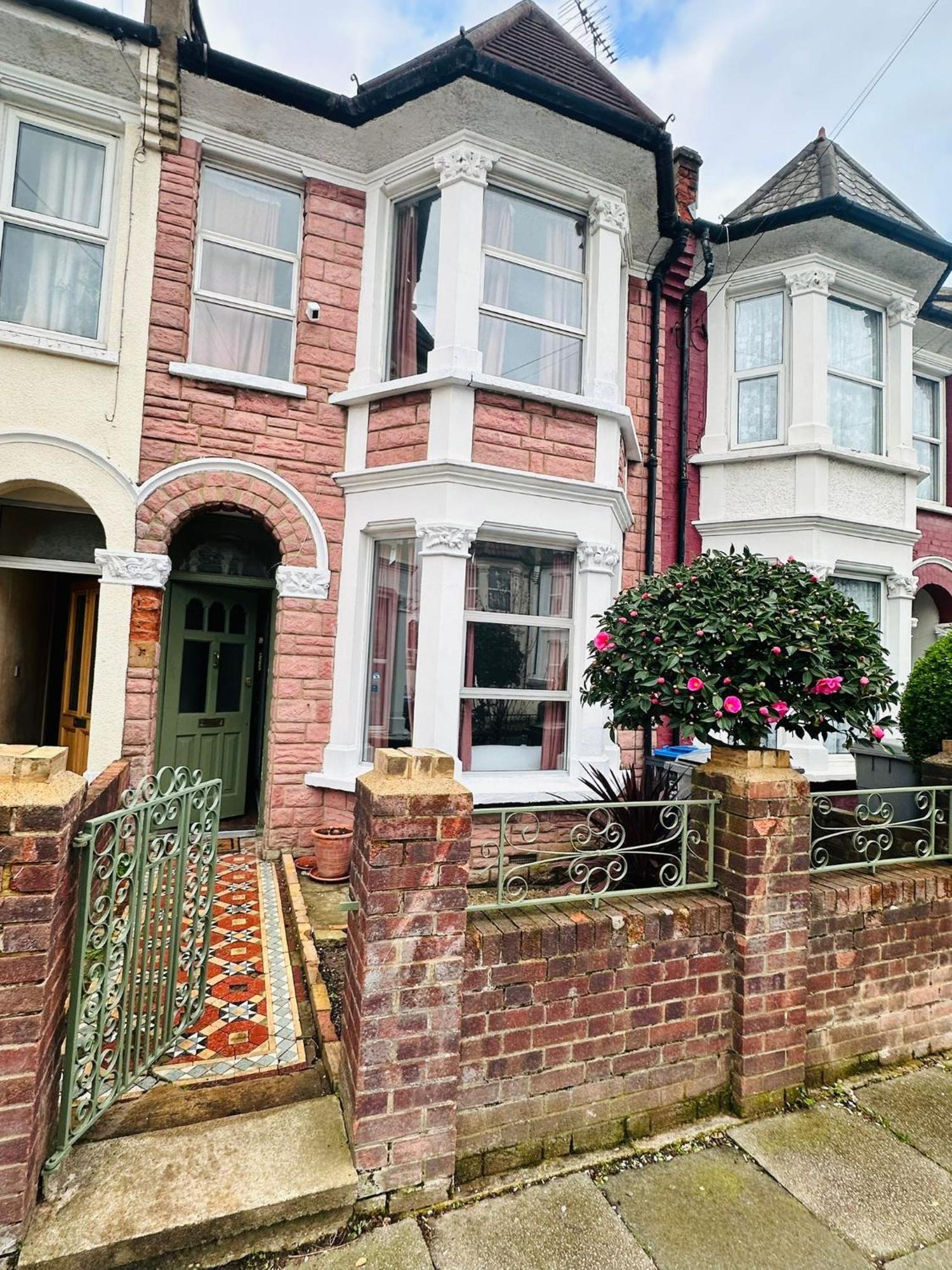 Charming, Renovated Residence In Willesden Green Лондон Екстер'єр фото